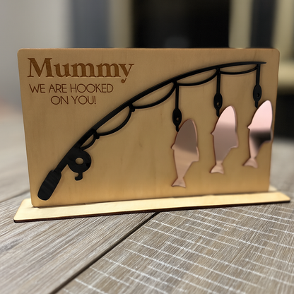 Personalised “We’re Hooked on You” Fishing Plaque – Custom Name Gift with 1–4 Fish